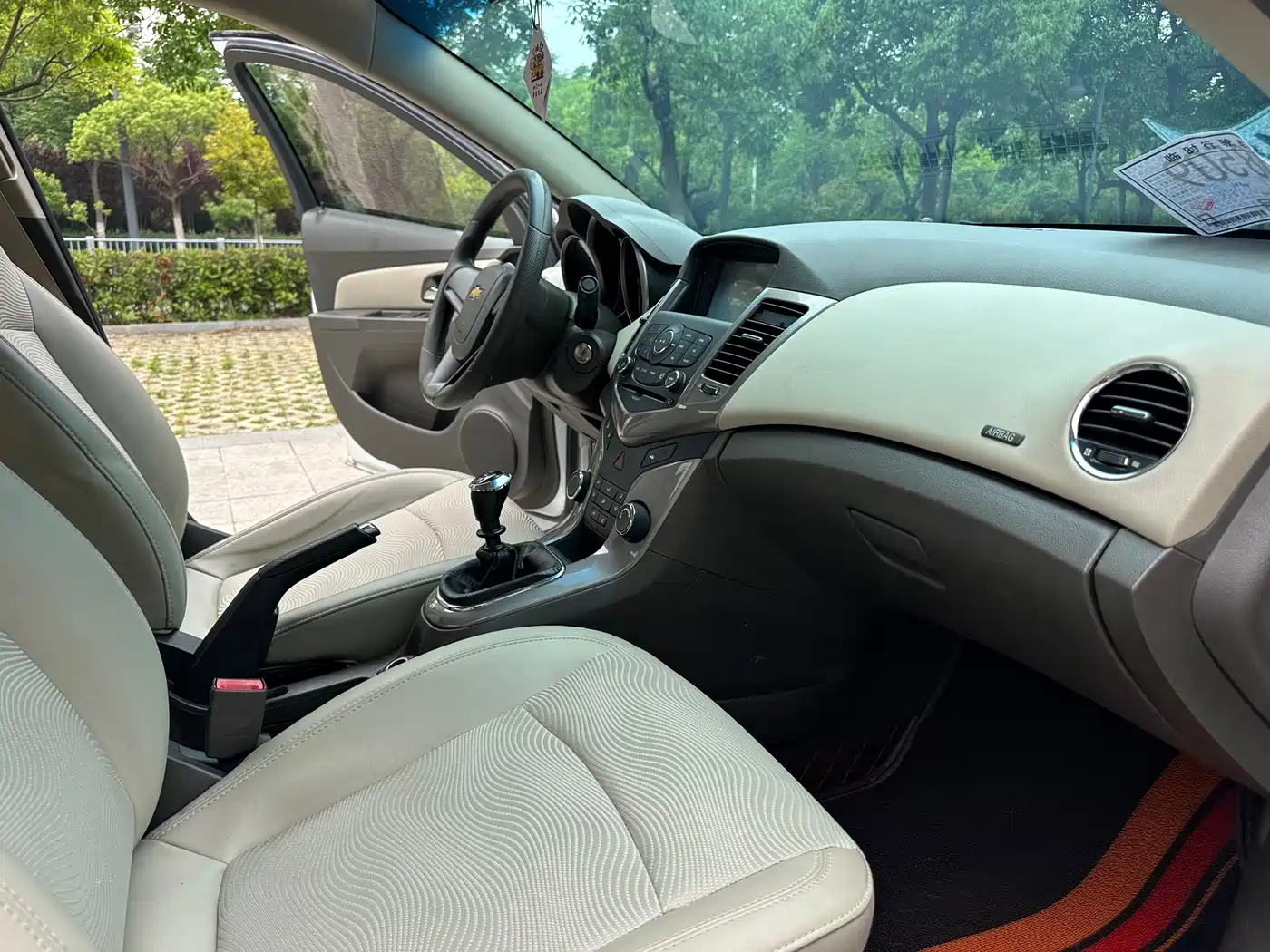 Chevrolet Cruze 2015 1.5L Classic SE MT фото 8