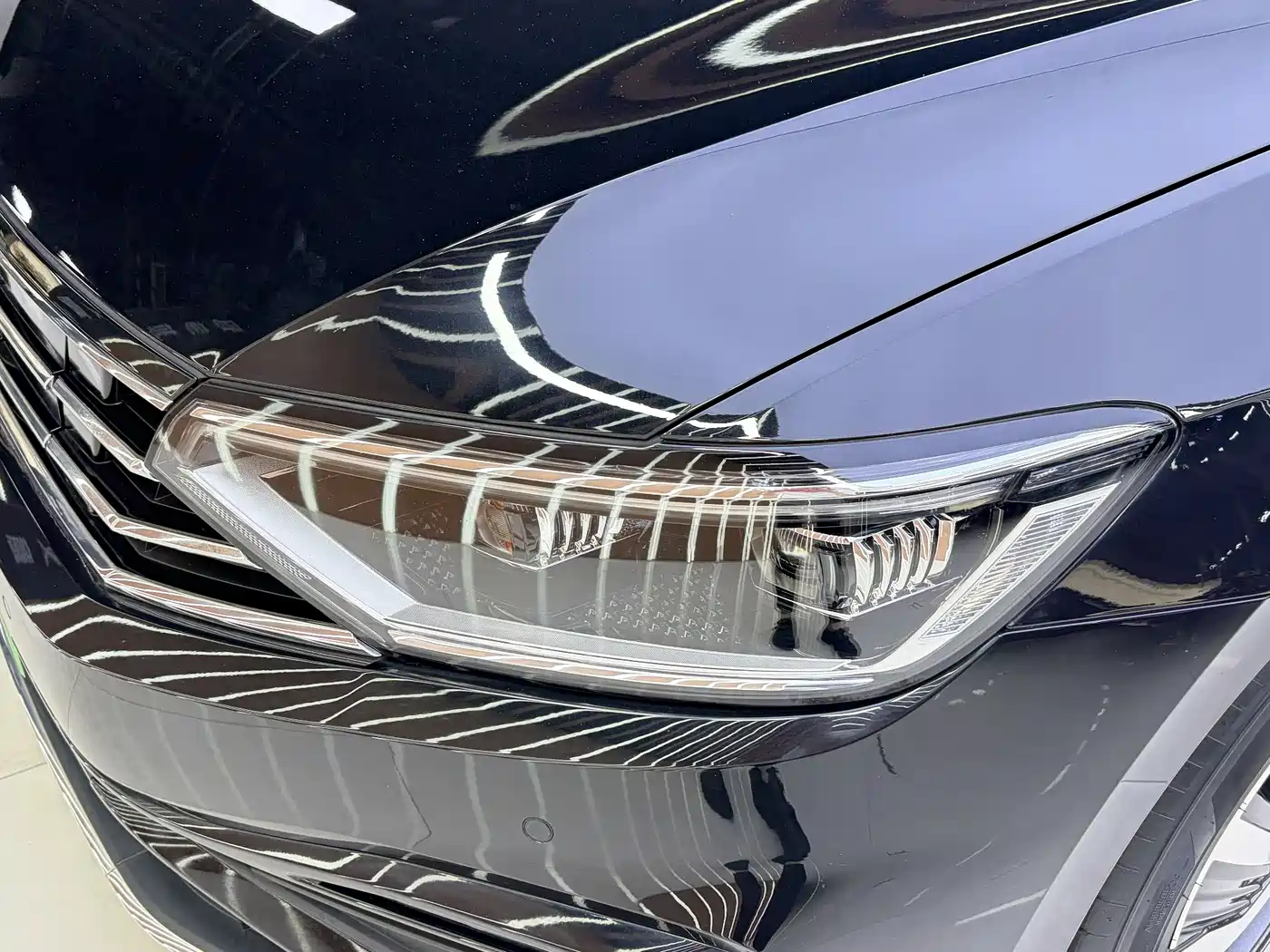 VOLKSWAGEN MAGOTAN GTE PLUG IN HYBRID