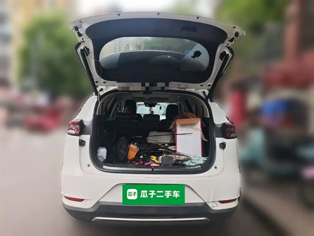 BYD Tang 2018 2.0T Automatic Smart Connection Honor Edition 7-Seater China V фото 10