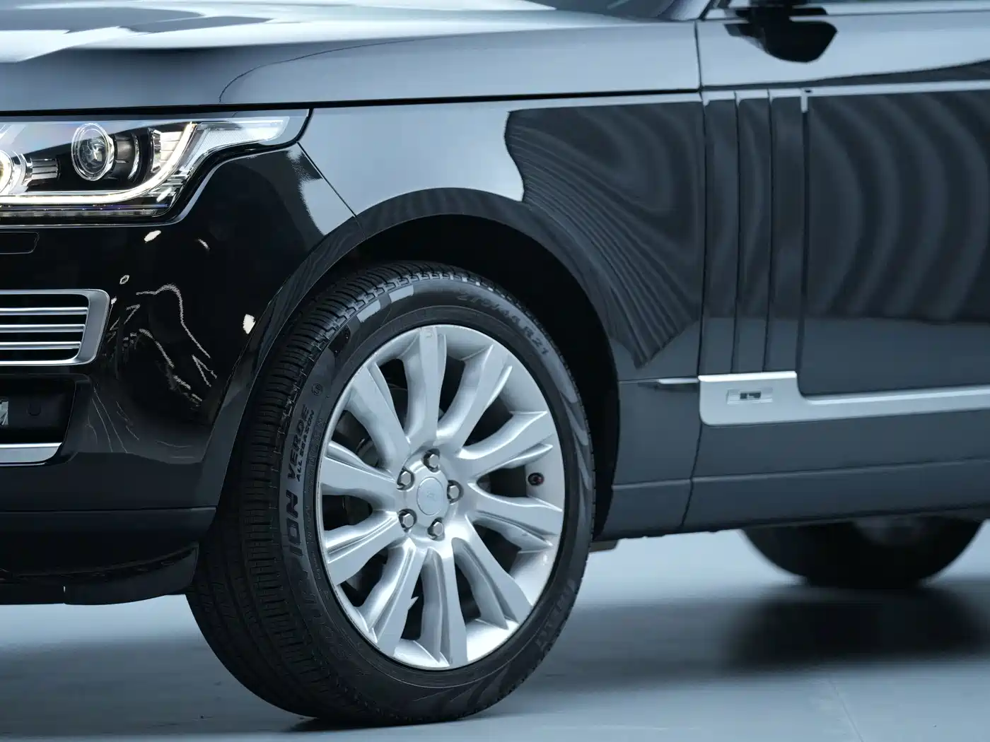 Land Rover Range Rover 2015 2015 3.0 SC V6 Vogue SE Genesis Extended Edition