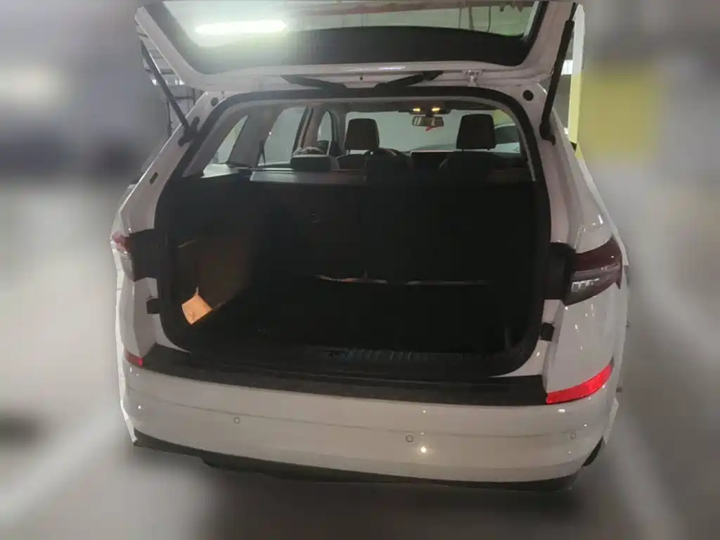 Škoda Kodiaq 2024 2024 TSI330 5-Seat Front-Wheel Drive Power Edition