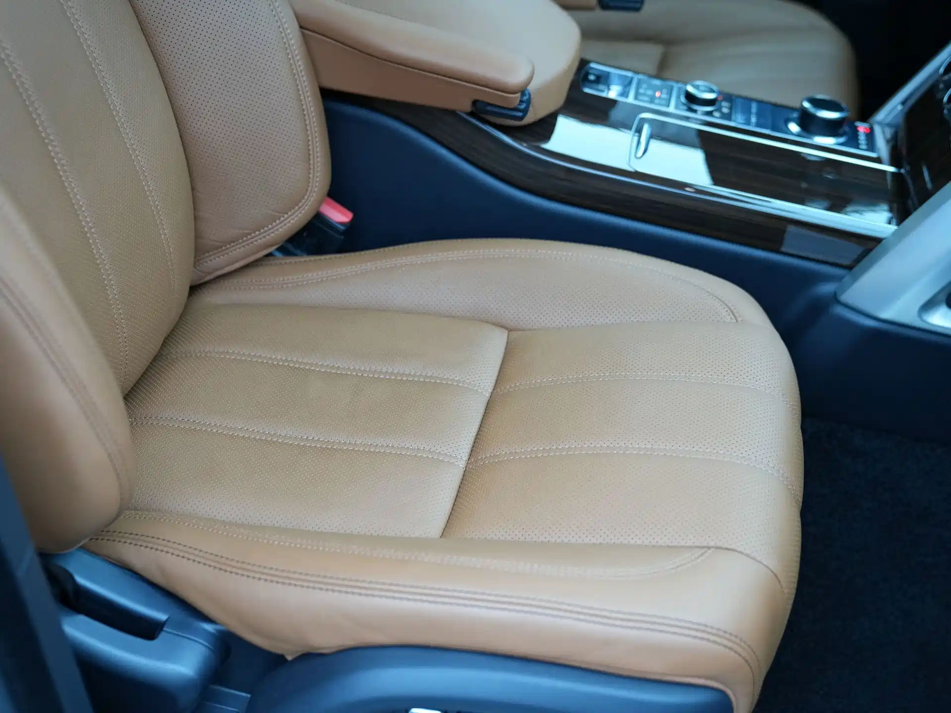 Фото 24 - Land Rover Range Rover