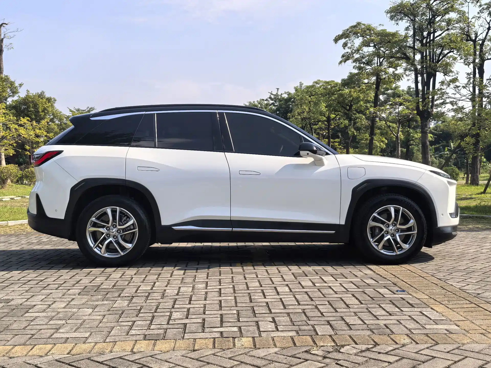 Фото 4 - NIO ES6