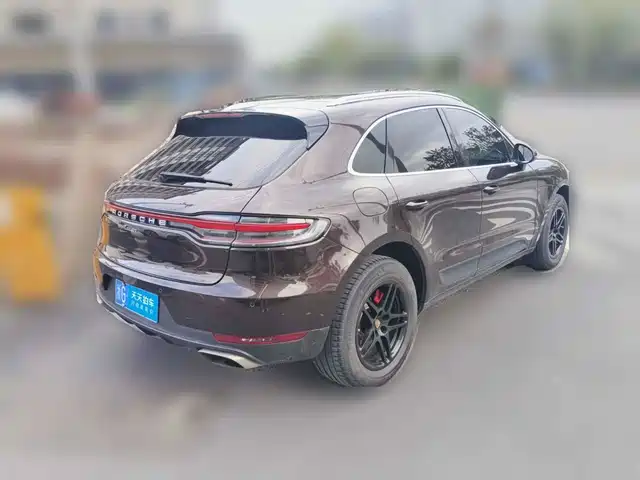 Porsche Macan 2018 Macan 2.0T — фото 5
