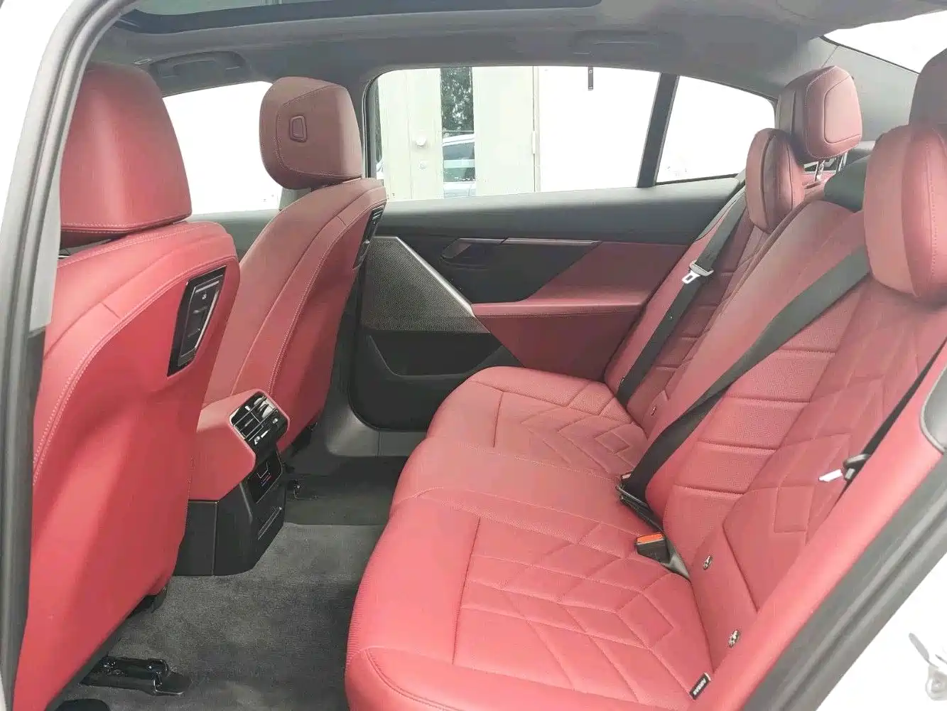 BMW i5 2025 2025 eDrive 35L M Sport Package