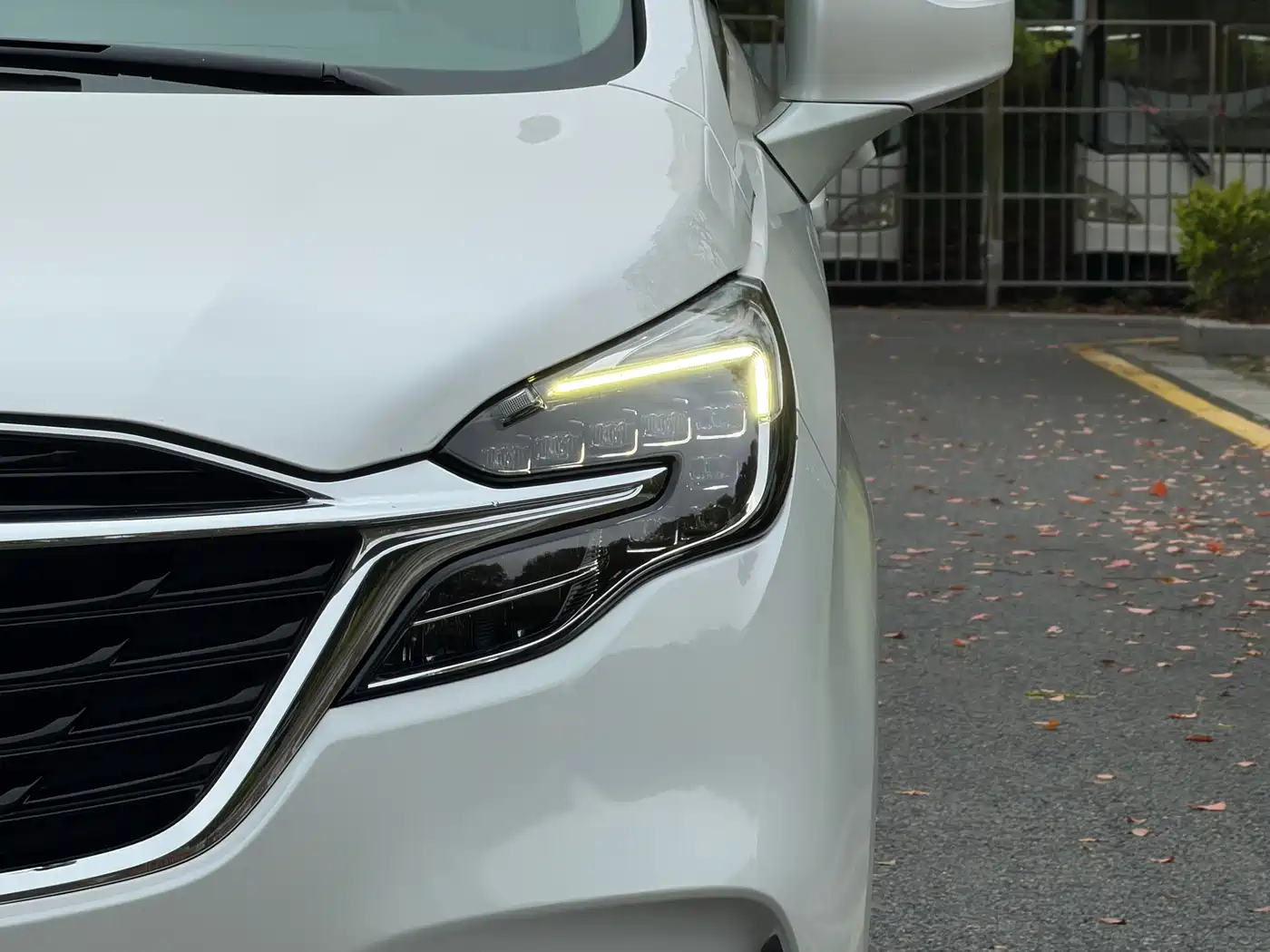 Buick GL8 2021 ES Landlord 653T Comfort фото 23