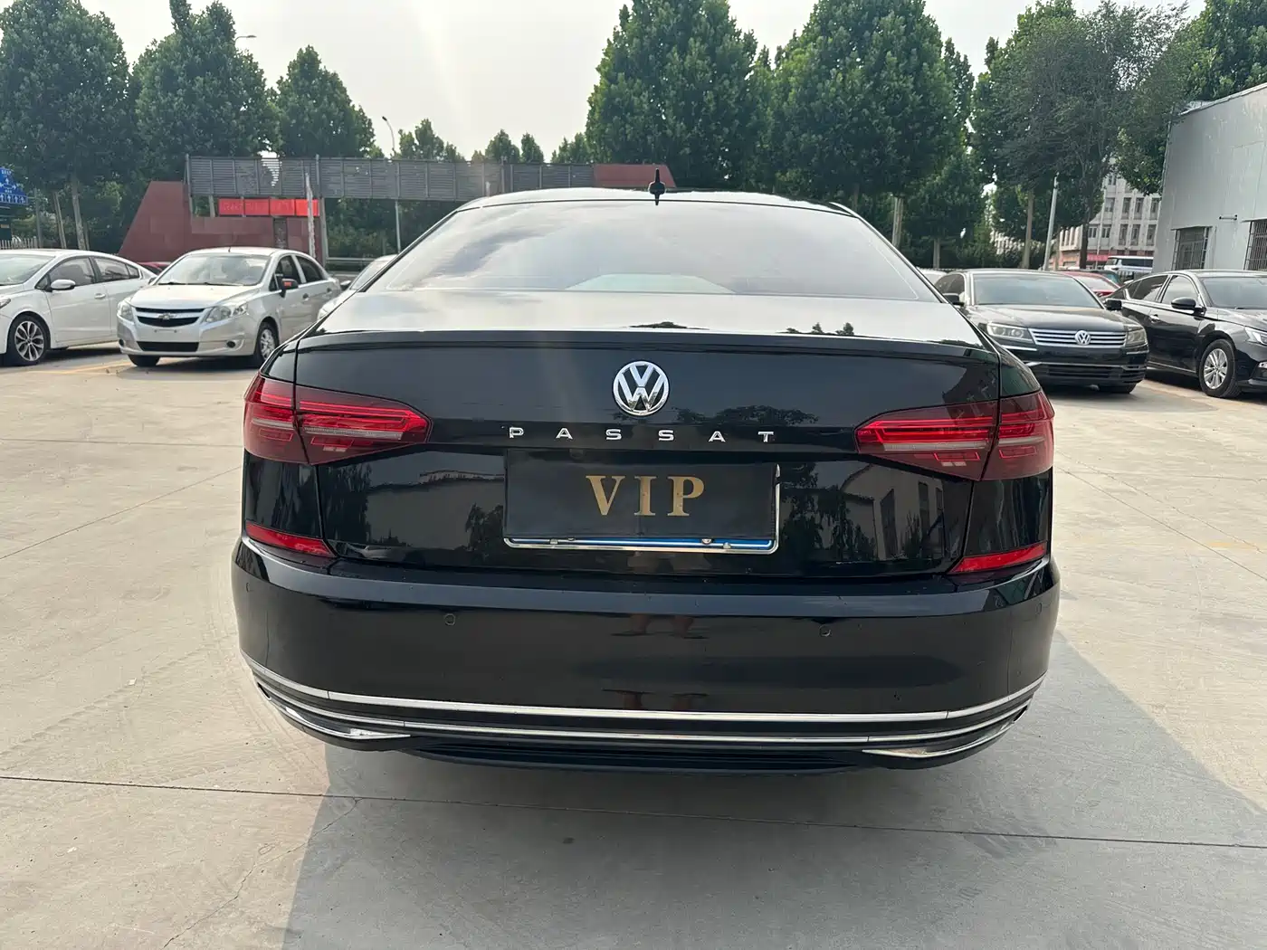 Photo 7 - Volkswagen Passat