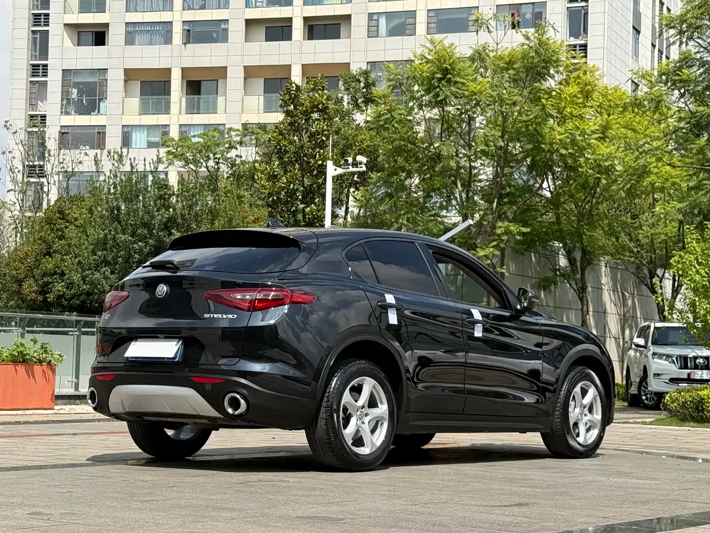 Alfa Romeo Stelvio 2019 2017 2.0T 200HP Luxury Edition