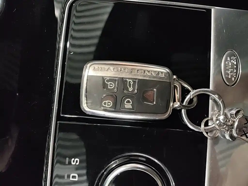 Land Rover Range Rover Velar 2020 P340 R-DYNAMIC S фото 9