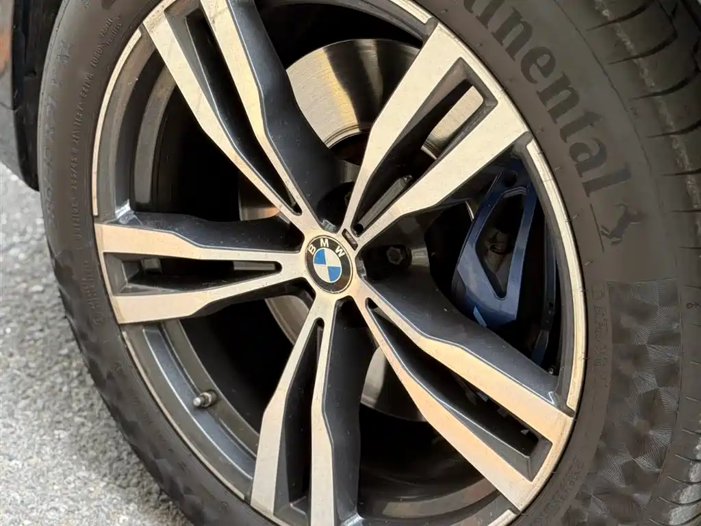 BMW X7 2021 xDrive40i Premium M Sport Package фото 17
