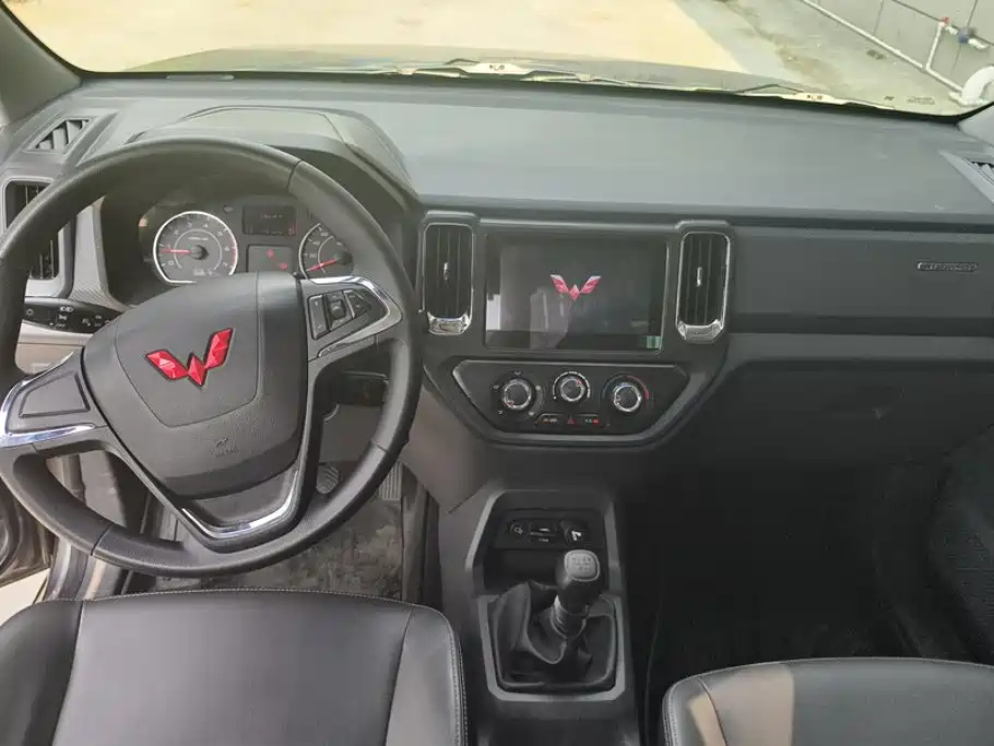 Wuling Motors Wuling Journey 2024 2021 1.5L Pioneer LAR
