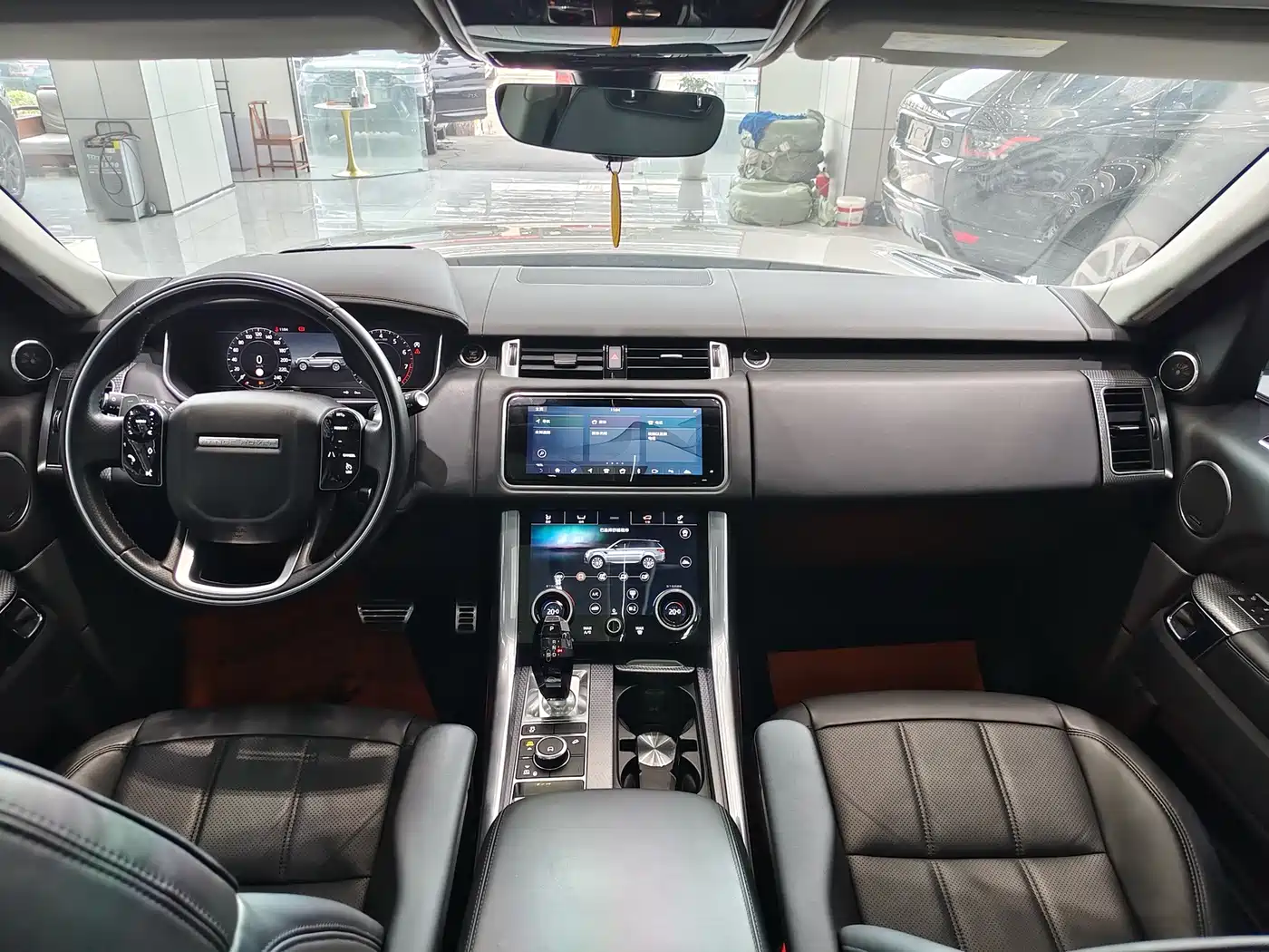Фото 13 - Land Rover Range Rover Sport