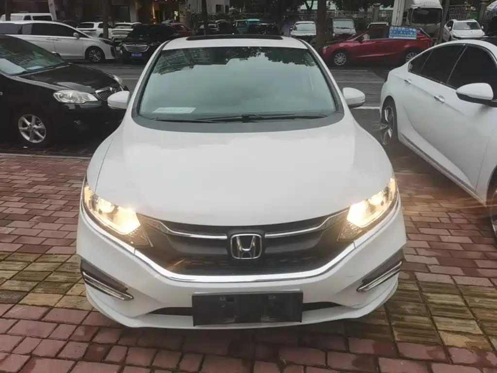 Honda Jade 2019 2017 1.8L Automatic Comfort Edition 5-seater