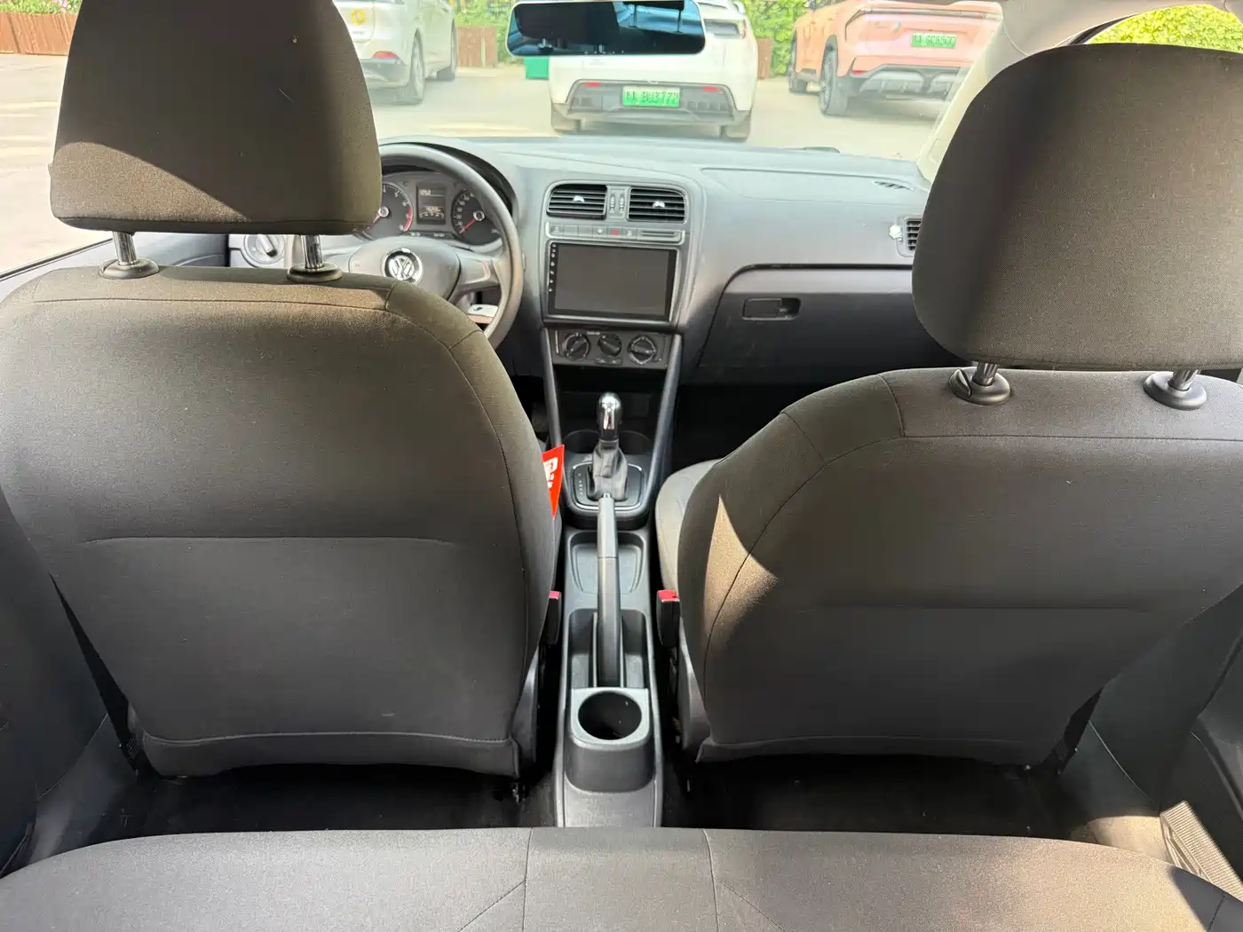 Volkswagen Polo 2018 1.5L Auto Safe Drive фото 11