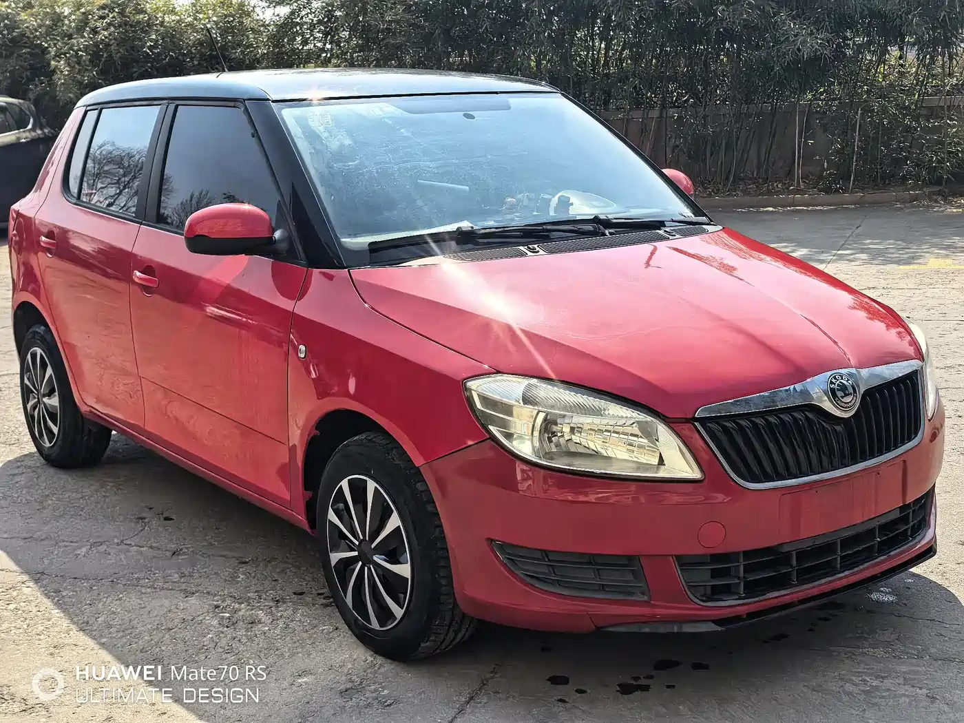 Škoda Fabia 2012 1.4L Automatic Crystal Edition фото 3