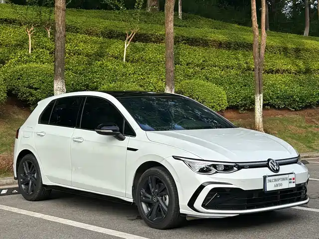 Volkswagen Golf 2022