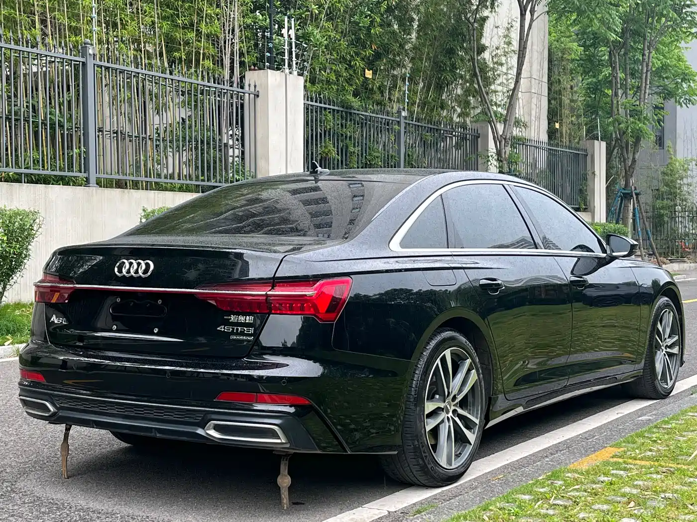Audi A6L 2021 40 TFSI Luxury Sport фото 7