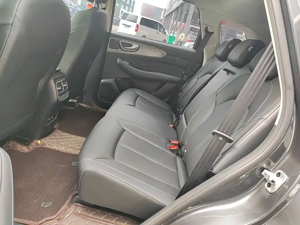 Roewe RX5 2025 2025 PLUS 330TGI Auto Trend-Setting Smart Edition