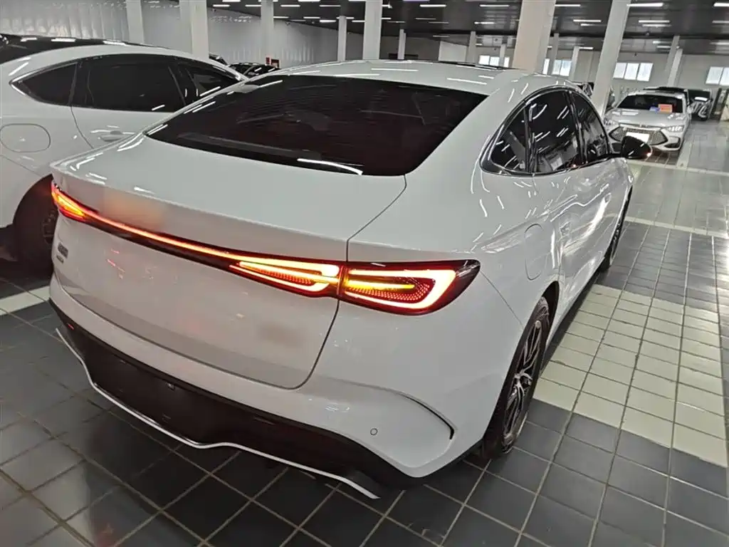 BYD Seal 06 New Energy 2024 DM-i 120KM Honor фото 7