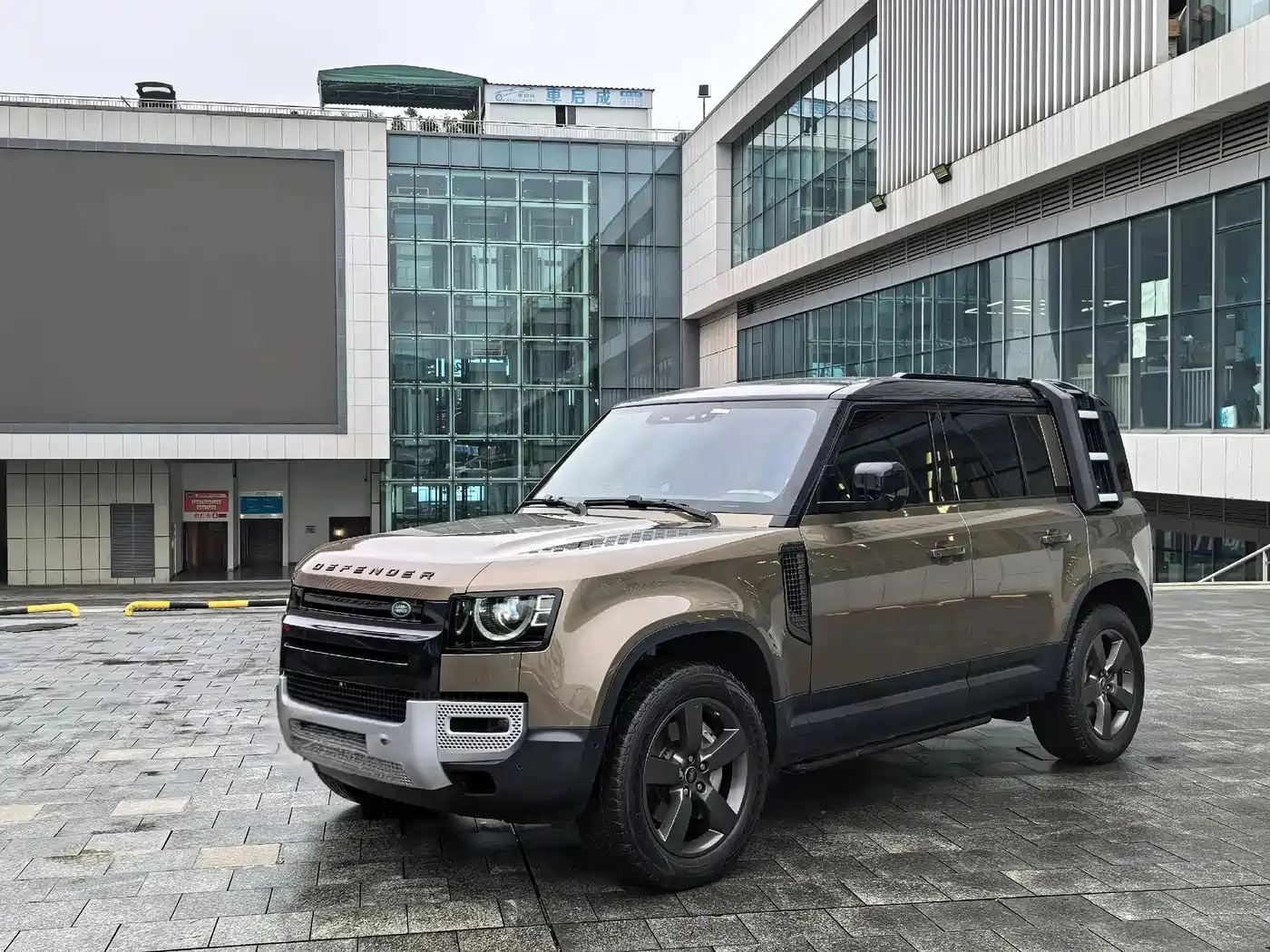 Land Rover Defender 2020 2020 Model 110 P400 HSE