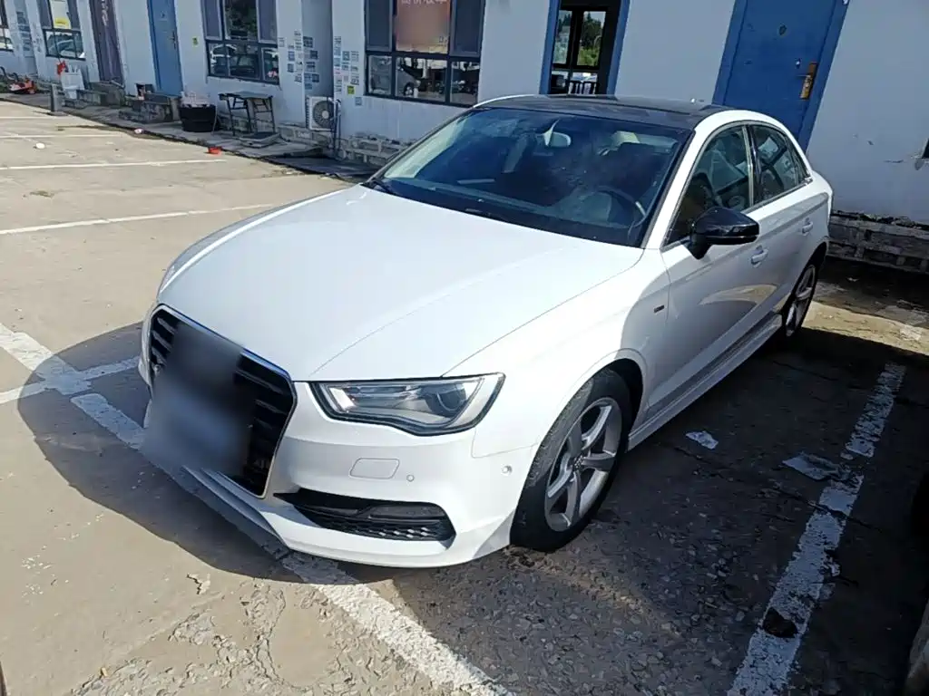 Audi A3 (Import) 2016 2015 Limousine 45 TFSI S line Luxury