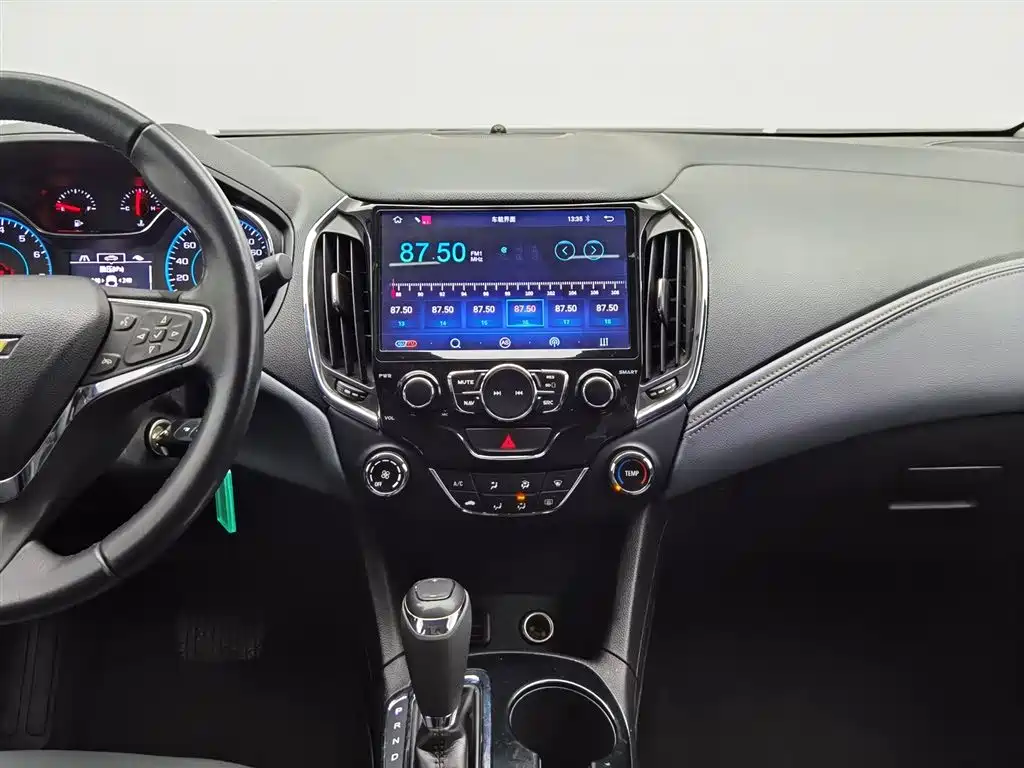 Chevrolet Cruze 2018 320 Automatic Xuanfeng Urban Edition фото 12