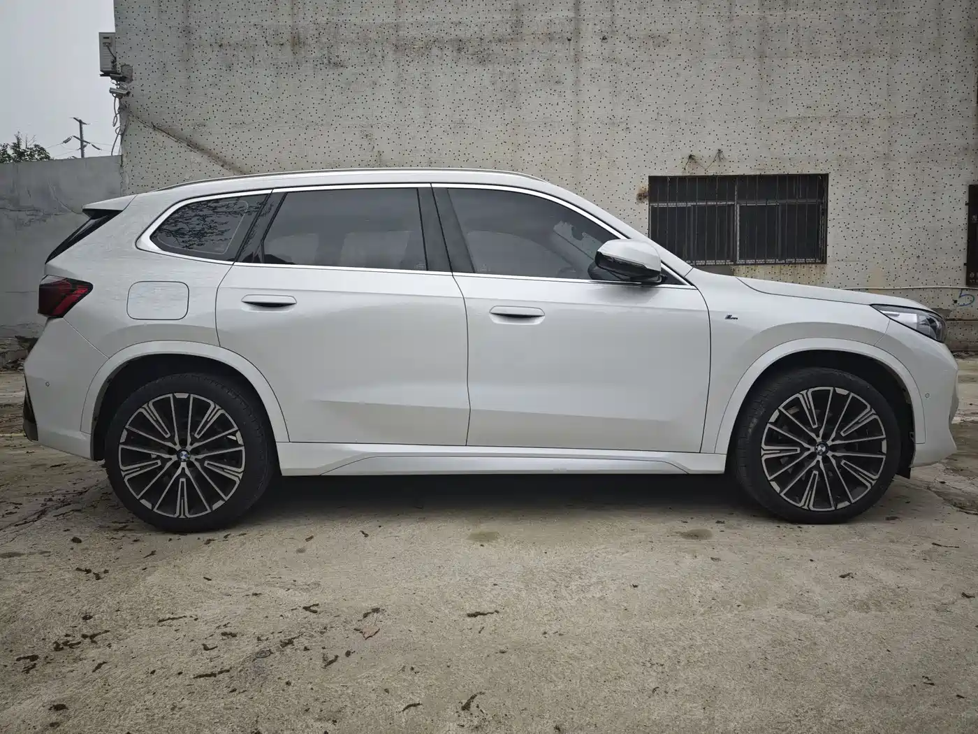 BMW X1 2023 xDrive25Li M Sport Package фото 4