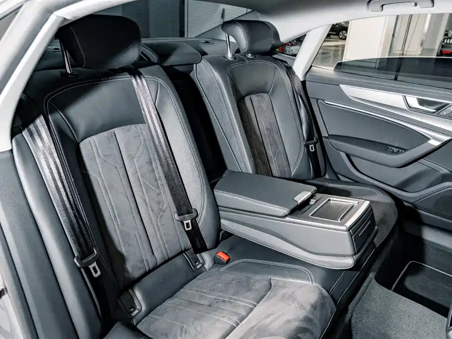 Audi A7L 2024 45TFSI S-line Dream Edition Crystal Package фото 21