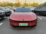 صورة 2 - Lynk & Co Z10