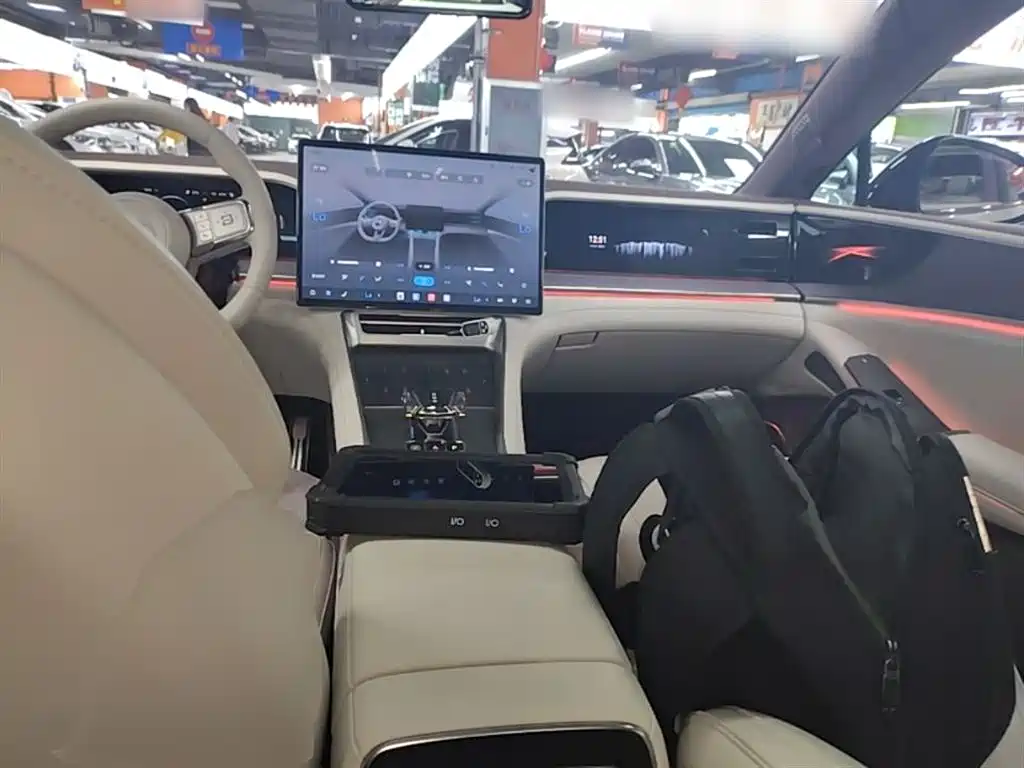 Denza Z9GT 2024 1100 AWD Ultra Edition фото 10