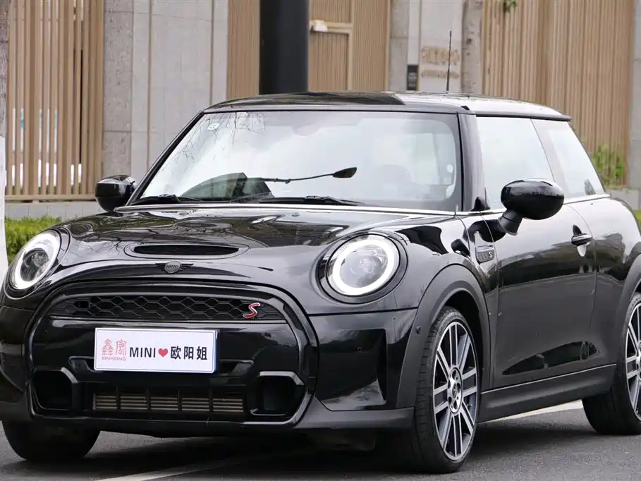 MINI MINI 2023 2.0T COOPER S Artist