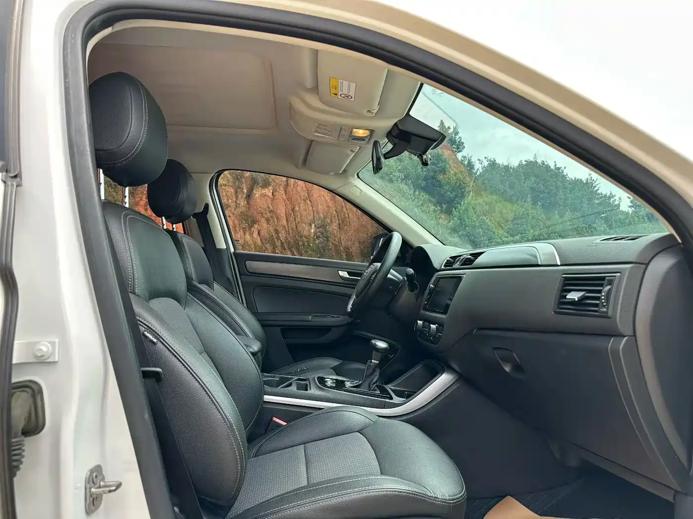 Qoros 5 2016 2016 Model 1.6T Automatic Elite