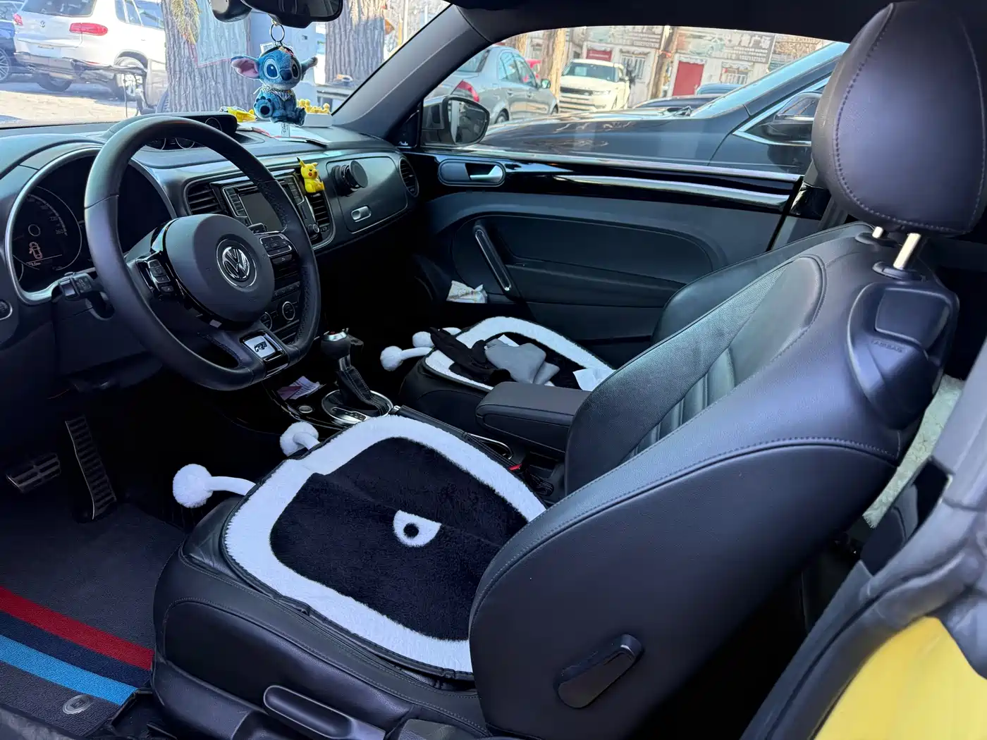 Volkswagen Beetle 2013 1.4TSI R-Line фото 7