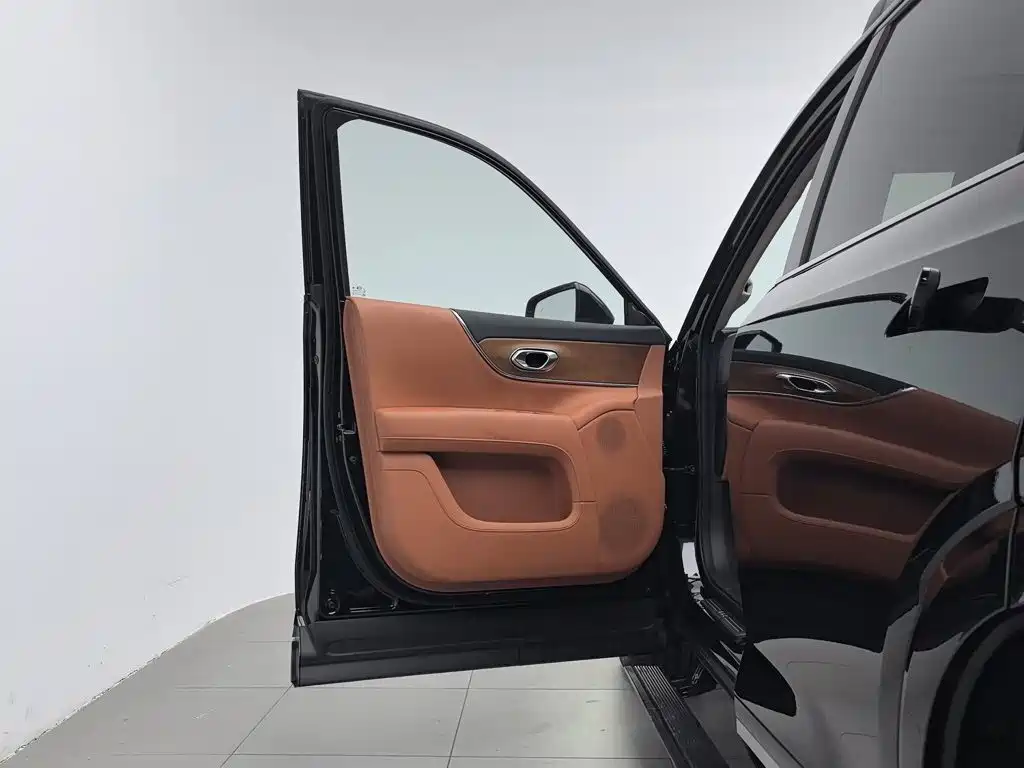 GAC Trumpchi Trumpchi Vision S9 2025 2025 1.5T Hybrid Premium