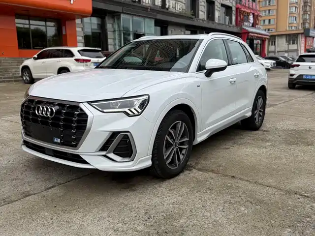 Audi Q3 35 TFSI, Стиль Драйв