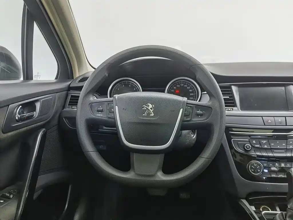 Фото 11 - Peugeot 508