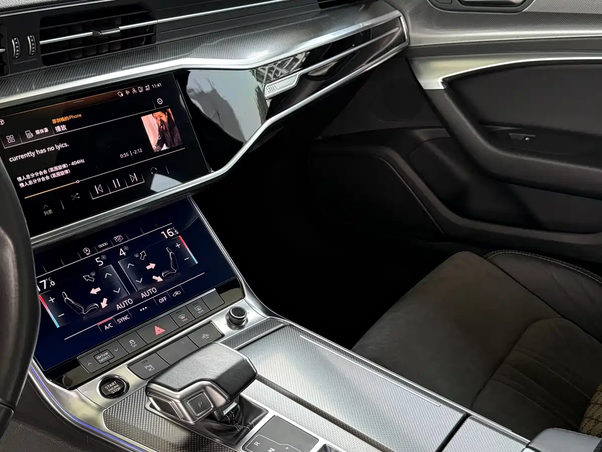 Audi A6L 2021 45 TFSI Exclusive Sport фото 7