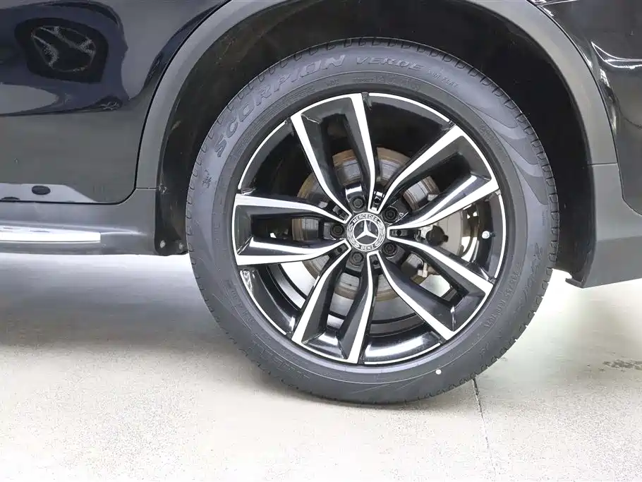 Mercedes-Benz GLC 2020 GLC 300 L 4MATIC Dynamic фото 32
