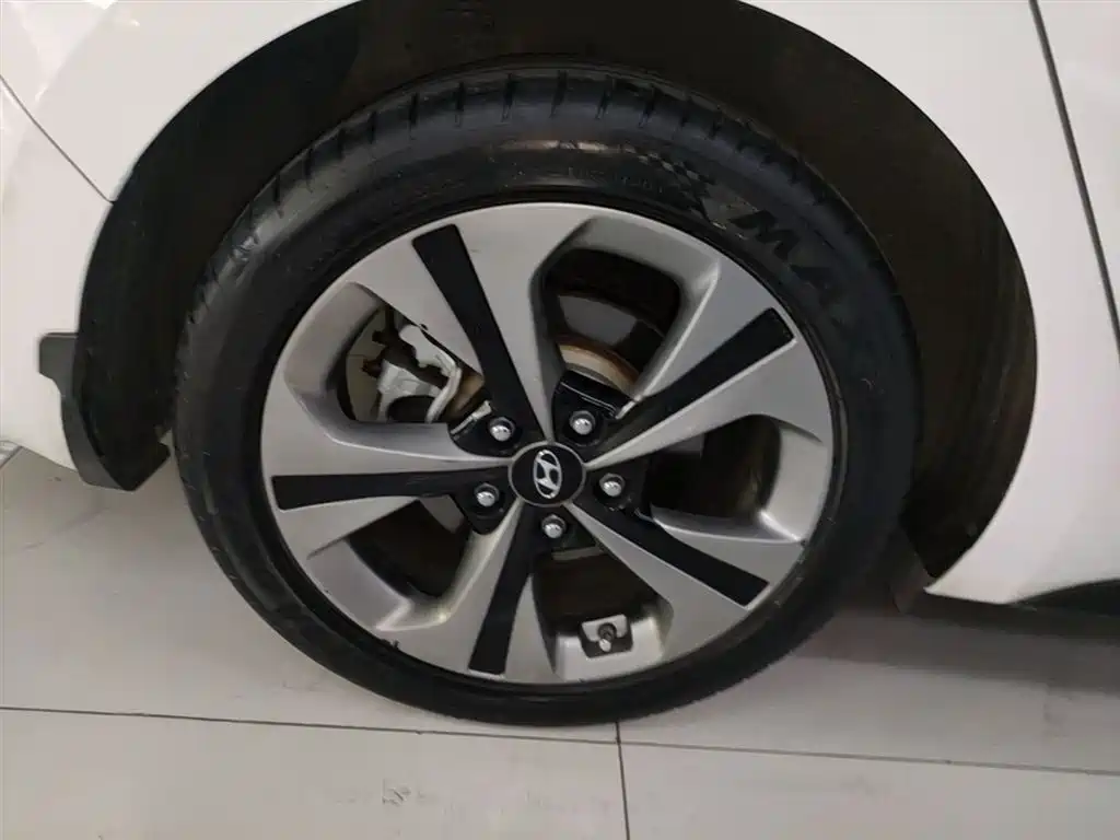 Hyundai Fista 2019 280TGDi Smart Speed Edition China VI фото 19