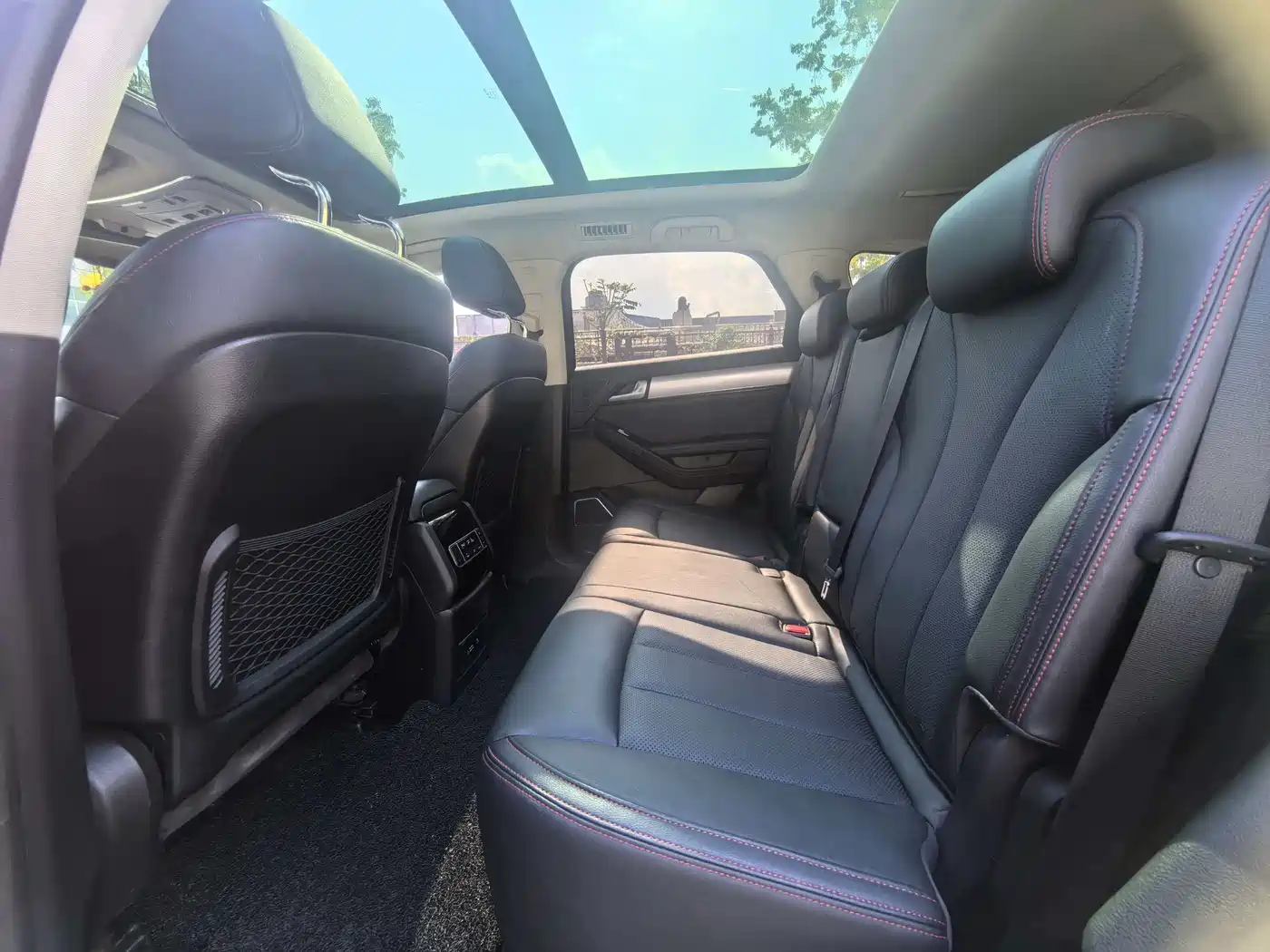 BYD Tang New Energy 2018 DM 2.0T AWD Smart Connection Enjoy Edition 7-Seater China V фото 6