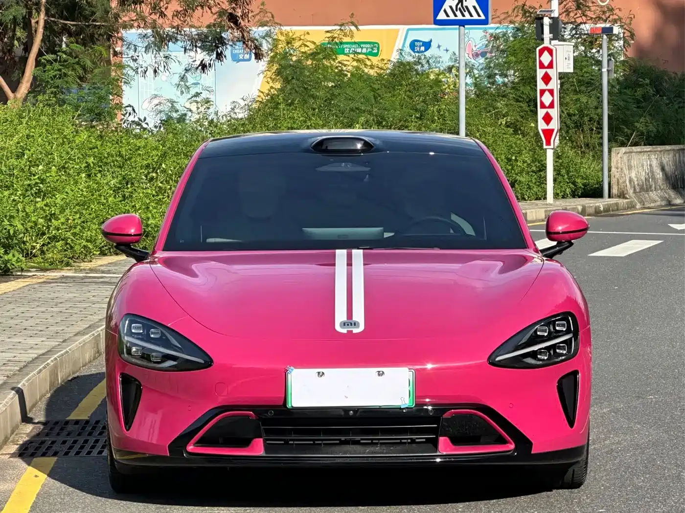 Фото 2 - Xiaomi Auto Xiaomi SU7