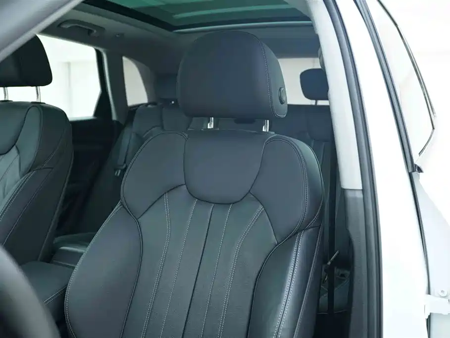Audi Q5L 2022 45T Luxury Dynamic фото 13