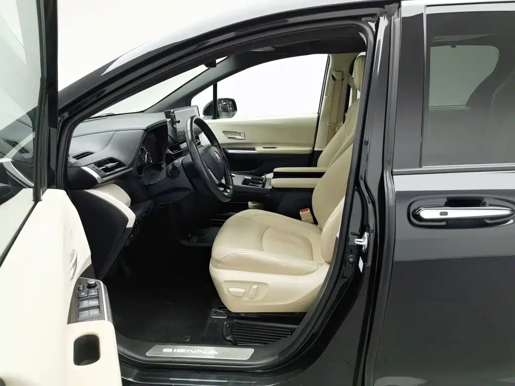 Toyota Sienna, миниатюра 10