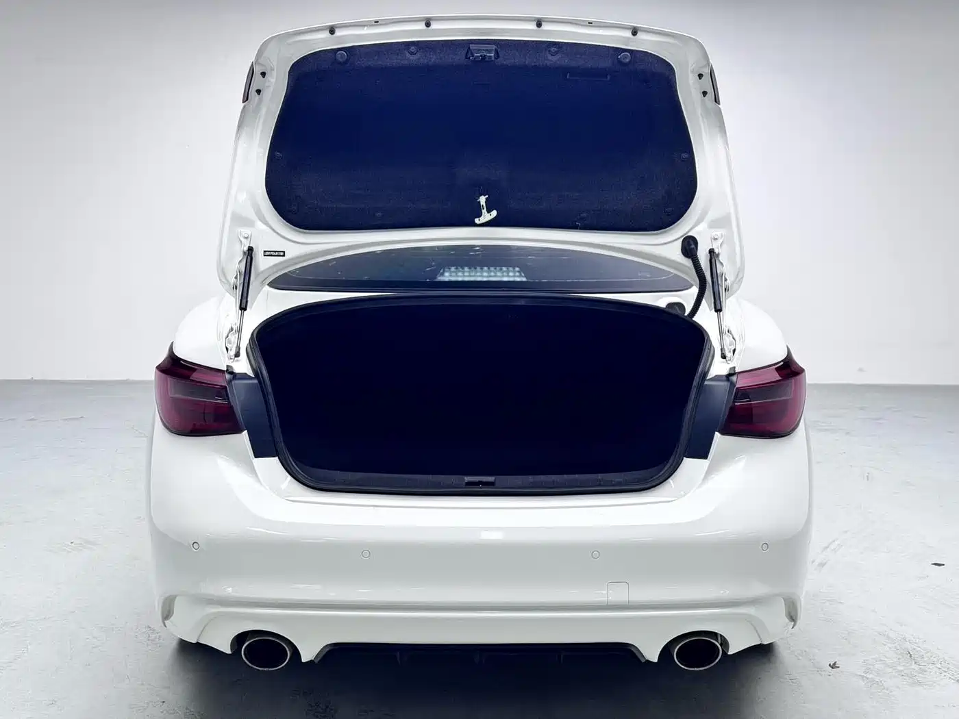 Infiniti Q50L 2019 2018 2.0T Comfort (China VI)