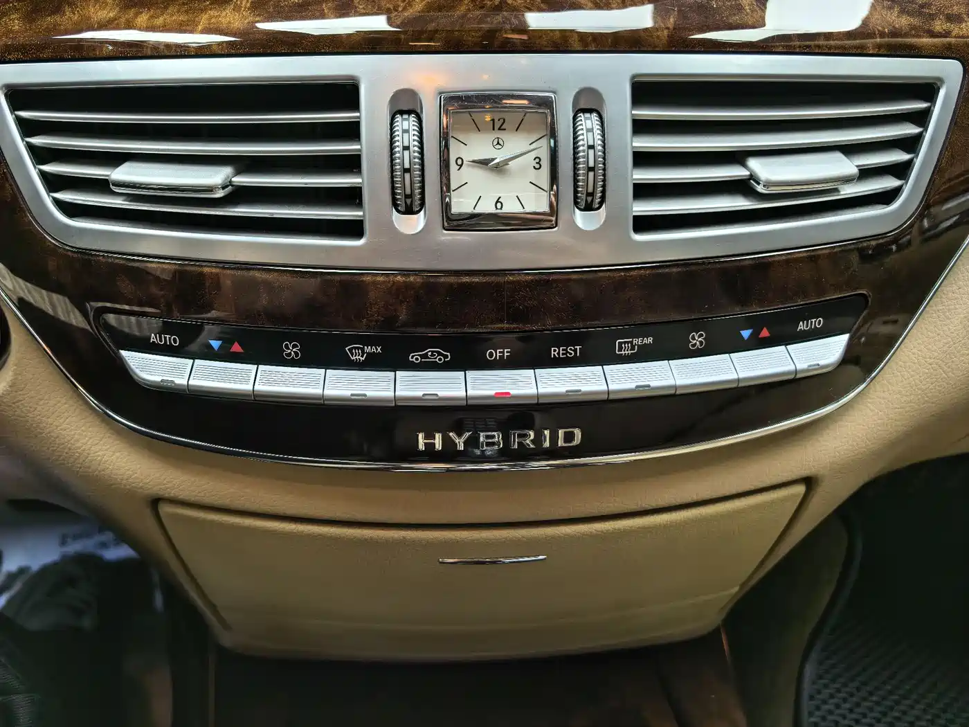 Mercedes-Benz S-Class 2012 S 400 L HYBRID Grand Edition фото 13