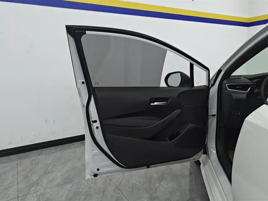 TOYOTA LEI LING