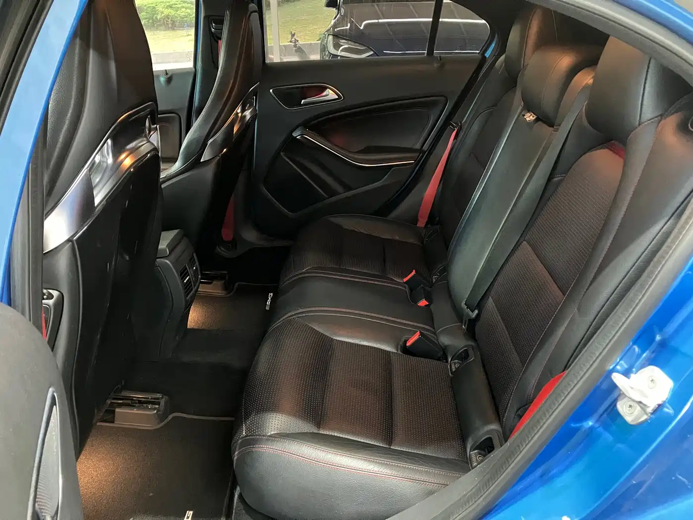 Mercedes-Benz A-Class AMG (Import) 2016 AMG A 45 4MATIC фото 14
