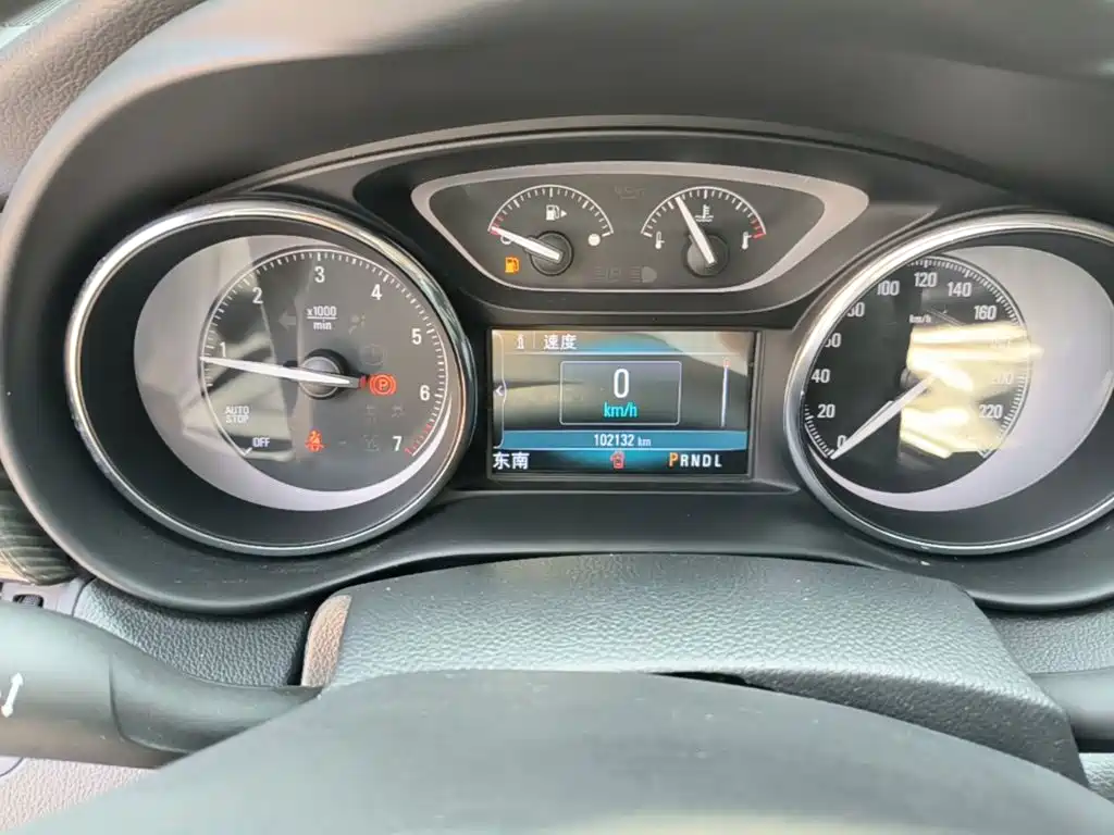 Фото 4 - Buick Envision Plus