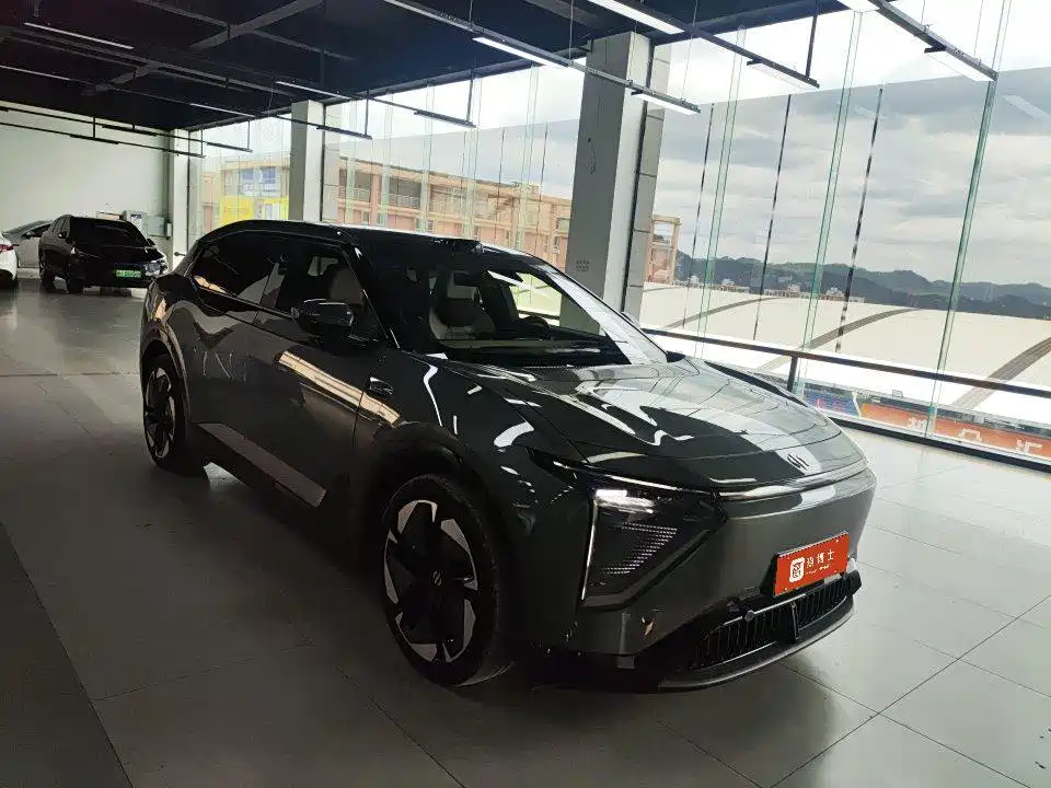 HiPhi Y 2023 2023 810km Long Range Edition