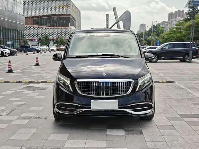 Mercedes-Benz V-Class 2020 V 260 Navigator Edition — фото 2
